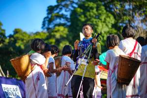 BIB: 341
                            <button type="button" onclick="openModal(19102854)" class="btn btn-primary btn-sm float-right btn-popup" data-toggle="modal" data-target=".modal-high-quality">
                        <i class="fas fa-shopping-cart"></i> Add to Cart
                    </button>
                                            <button type="button" onclick="isThisMe(19102854, true)" class="btn btn-success btn-sm float-right btn-popup btn-isme hidden" data-toggle="tooltip" data-placement="bottom" title="นี่คือรูปของคุณใช่ไหม คลิกที่นี่เพื่อเอาเข้าอัลบั้ม">
                        <i class="fas fa-plus"></i> Add to album
                    </button>
                    <button type="button" onclick="isThisMe(19102854, false)" class="btn btn-warning btn-sm float-right btn-popup btn-isnotme hidden">
                        <i class="fas fa-ban"></i> Remove from album
                    </button>