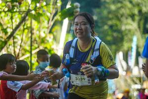 BIB: 3339
                            <button type="button" onclick="openModal(19114479)" class="btn btn-primary btn-sm float-right btn-popup" data-toggle="modal" data-target=".modal-high-quality">
                        <i class="fas fa-shopping-cart"></i> Add to Cart
                    </button>
                                            <button type="button" onclick="isThisMe(19114479, true)" class="btn btn-success btn-sm float-right btn-popup btn-isme hidden" data-toggle="tooltip" data-placement="bottom" title="นี่คือรูปของคุณใช่ไหม คลิกที่นี่เพื่อเอาเข้าอัลบั้ม">
                        <i class="fas fa-plus"></i> Add to album
                    </button>
                    <button type="button" onclick="isThisMe(19114479, false)" class="btn btn-warning btn-sm float-right btn-popup btn-isnotme hidden">
                        <i class="fas fa-ban"></i> Remove from album
                    </button>