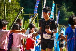 BIB: 1250, 
                            <button type="button" onclick="openModal(19110358)" class="btn btn-primary btn-sm float-right btn-popup" data-toggle="modal" data-target=".modal-high-quality">
                        <i class="fas fa-shopping-cart"></i> Add to Cart
                    </button>
                                            <button type="button" onclick="isThisMe(19110358, true)" class="btn btn-success btn-sm float-right btn-popup btn-isme hidden" data-toggle="tooltip" data-placement="bottom" title="นี่คือรูปของคุณใช่ไหม คลิกที่นี่เพื่อเอาเข้าอัลบั้ม">
                        <i class="fas fa-plus"></i> Add to album
                    </button>
                    <button type="button" onclick="isThisMe(19110358, false)" class="btn btn-warning btn-sm float-right btn-popup btn-isnotme hidden">
                        <i class="fas fa-ban"></i> Remove from album
                    </button>