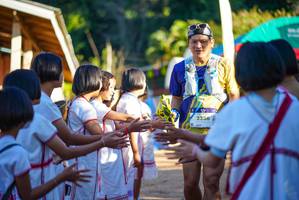 BIB: 2236
                            <button type="button" onclick="openModal(19096330)" class="btn btn-primary btn-sm float-right btn-popup" data-toggle="modal" data-target=".modal-high-quality">
                        <i class="fas fa-shopping-cart"></i> Add to Cart
                    </button>
                                            <button type="button" onclick="isThisMe(19096330, true)" class="btn btn-success btn-sm float-right btn-popup btn-isme hidden" data-toggle="tooltip" data-placement="bottom" title="นี่คือรูปของคุณใช่ไหม คลิกที่นี่เพื่อเอาเข้าอัลบั้ม">
                        <i class="fas fa-plus"></i> Add to album
                    </button>
                    <button type="button" onclick="isThisMe(19096330, false)" class="btn btn-warning btn-sm float-right btn-popup btn-isnotme hidden">
                        <i class="fas fa-ban"></i> Remove from album
                    </button>