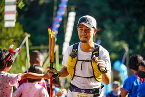 BIB: 2900
                            <button type="button" onclick="openModal(19106968)" class="btn btn-primary btn-sm float-right btn-popup" data-toggle="modal" data-target=".modal-high-quality">
                        <i class="fas fa-shopping-cart"></i> Add to Cart
                    </button>
                                            <button type="button" onclick="isThisMe(19106968, true)" class="btn btn-success btn-sm float-right btn-popup btn-isme hidden" data-toggle="tooltip" data-placement="bottom" title="นี่คือรูปของคุณใช่ไหม คลิกที่นี่เพื่อเอาเข้าอัลบั้ม">
                        <i class="fas fa-plus"></i> Add to album
                    </button>
                    <button type="button" onclick="isThisMe(19106968, false)" class="btn btn-warning btn-sm float-right btn-popup btn-isnotme hidden">
                        <i class="fas fa-ban"></i> Remove from album
                    </button>