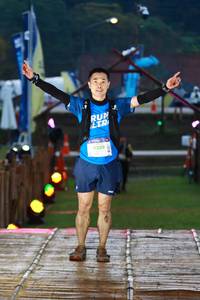 BIB: 9239
                            <button type="button" onclick="openModal(19177445)" class="btn btn-primary btn-sm float-right btn-popup" data-toggle="modal" data-target=".modal-high-quality">
                        <i class="fas fa-shopping-cart"></i> Add to Cart
                    </button>
                                            <button type="button" onclick="isThisMe(19177445, true)" class="btn btn-success btn-sm float-right btn-popup btn-isme hidden" data-toggle="tooltip" data-placement="bottom" title="นี่คือรูปของคุณใช่ไหม คลิกที่นี่เพื่อเอาเข้าอัลบั้ม">
                        <i class="fas fa-plus"></i> Add to album
                    </button>
                    <button type="button" onclick="isThisMe(19177445, false)" class="btn btn-warning btn-sm float-right btn-popup btn-isnotme hidden">
                        <i class="fas fa-ban"></i> Remove from album
                    </button>