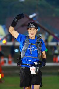 BIB: 7041
                            <button type="button" onclick="openModal(19177579)" class="btn btn-primary btn-sm float-right btn-popup" data-toggle="modal" data-target=".modal-high-quality">
                        <i class="fas fa-shopping-cart"></i> Add to Cart
                    </button>
                                            <button type="button" onclick="isThisMe(19177579, true)" class="btn btn-success btn-sm float-right btn-popup btn-isme hidden" data-toggle="tooltip" data-placement="bottom" title="นี่คือรูปของคุณใช่ไหม คลิกที่นี่เพื่อเอาเข้าอัลบั้ม">
                        <i class="fas fa-plus"></i> Add to album
                    </button>
                    <button type="button" onclick="isThisMe(19177579, false)" class="btn btn-warning btn-sm float-right btn-popup btn-isnotme hidden">
                        <i class="fas fa-ban"></i> Remove from album
                    </button>