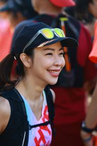 BIB: 
                            <button type="button" onclick="openModal(19181048)" class="btn btn-primary btn-sm float-right btn-popup" data-toggle="modal" data-target=".modal-high-quality">
                        <i class="fas fa-shopping-cart"></i> Add to Cart
                    </button>
                                            <button type="button" onclick="isThisMe(19181048, true)" class="btn btn-success btn-sm float-right btn-popup btn-isme hidden" data-toggle="tooltip" data-placement="bottom" title="นี่คือรูปของคุณใช่ไหม คลิกที่นี่เพื่อเอาเข้าอัลบั้ม">
                        <i class="fas fa-plus"></i> Add to album
                    </button>
                    <button type="button" onclick="isThisMe(19181048, false)" class="btn btn-warning btn-sm float-right btn-popup btn-isnotme hidden">
                        <i class="fas fa-ban"></i> Remove from album
                    </button>