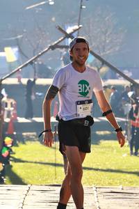 BIB: 109
                            <button type="button" onclick="openModal(19181166)" class="btn btn-primary btn-sm float-right btn-popup" data-toggle="modal" data-target=".modal-high-quality">
                        <i class="fas fa-shopping-cart"></i> Add to Cart
                    </button>
                                            <button type="button" onclick="isThisMe(19181166, true)" class="btn btn-success btn-sm float-right btn-popup btn-isme hidden" data-toggle="tooltip" data-placement="bottom" title="นี่คือรูปของคุณใช่ไหม คลิกที่นี่เพื่อเอาเข้าอัลบั้ม">
                        <i class="fas fa-plus"></i> Add to album
                    </button>
                    <button type="button" onclick="isThisMe(19181166, false)" class="btn btn-warning btn-sm float-right btn-popup btn-isnotme hidden">
                        <i class="fas fa-ban"></i> Remove from album
                    </button>