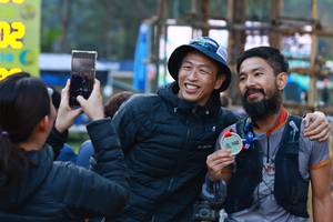 BIB: 
                            <button type="button" onclick="openModal(19180312)" class="btn btn-primary btn-sm float-right btn-popup" data-toggle="modal" data-target=".modal-high-quality">
                        <i class="fas fa-shopping-cart"></i> Add to Cart
                    </button>
                                            <button type="button" onclick="isThisMe(19180312, true)" class="btn btn-success btn-sm float-right btn-popup btn-isme hidden" data-toggle="tooltip" data-placement="bottom" title="นี่คือรูปของคุณใช่ไหม คลิกที่นี่เพื่อเอาเข้าอัลบั้ม">
                        <i class="fas fa-plus"></i> Add to album
                    </button>
                    <button type="button" onclick="isThisMe(19180312, false)" class="btn btn-warning btn-sm float-right btn-popup btn-isnotme hidden">
                        <i class="fas fa-ban"></i> Remove from album
                    </button>