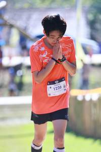 BIB: 1226
                            <button type="button" onclick="openModal(19189857)" class="btn btn-primary btn-sm float-right btn-popup" data-toggle="modal" data-target=".modal-high-quality">
                        <i class="fas fa-shopping-cart"></i> Add to Cart
                    </button>
                                            <button type="button" onclick="isThisMe(19189857, true)" class="btn btn-success btn-sm float-right btn-popup btn-isme hidden" data-toggle="tooltip" data-placement="bottom" title="นี่คือรูปของคุณใช่ไหม คลิกที่นี่เพื่อเอาเข้าอัลบั้ม">
                        <i class="fas fa-plus"></i> Add to album
                    </button>
                    <button type="button" onclick="isThisMe(19189857, false)" class="btn btn-warning btn-sm float-right btn-popup btn-isnotme hidden">
                        <i class="fas fa-ban"></i> Remove from album
                    </button>