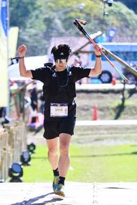 BIB: 2415
                            <button type="button" onclick="openModal(19193130)" class="btn btn-primary btn-sm float-right btn-popup" data-toggle="modal" data-target=".modal-high-quality">
                        <i class="fas fa-shopping-cart"></i> Add to Cart
                    </button>
                                            <button type="button" onclick="isThisMe(19193130, true)" class="btn btn-success btn-sm float-right btn-popup btn-isme hidden" data-toggle="tooltip" data-placement="bottom" title="นี่คือรูปของคุณใช่ไหม คลิกที่นี่เพื่อเอาเข้าอัลบั้ม">
                        <i class="fas fa-plus"></i> Add to album
                    </button>
                    <button type="button" onclick="isThisMe(19193130, false)" class="btn btn-warning btn-sm float-right btn-popup btn-isnotme hidden">
                        <i class="fas fa-ban"></i> Remove from album
                    </button>