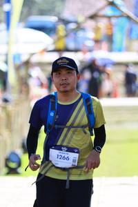 BIB: 1266
                            <button type="button" onclick="openModal(19196865)" class="btn btn-primary btn-sm float-right btn-popup" data-toggle="modal" data-target=".modal-high-quality">
                        <i class="fas fa-shopping-cart"></i> Add to Cart
                    </button>
                                            <button type="button" onclick="isThisMe(19196865, true)" class="btn btn-success btn-sm float-right btn-popup btn-isme hidden" data-toggle="tooltip" data-placement="bottom" title="นี่คือรูปของคุณใช่ไหม คลิกที่นี่เพื่อเอาเข้าอัลบั้ม">
                        <i class="fas fa-plus"></i> Add to album
                    </button>
                    <button type="button" onclick="isThisMe(19196865, false)" class="btn btn-warning btn-sm float-right btn-popup btn-isnotme hidden">
                        <i class="fas fa-ban"></i> Remove from album
                    </button>