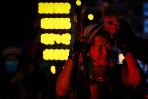 BIB: 
                            <button type="button" onclick="openModal(18999544)" class="btn btn-primary btn-sm float-right btn-popup" data-toggle="modal" data-target=".modal-high-quality">
                        <i class="fas fa-shopping-cart"></i> Add to Cart
                    </button>
                                            <button type="button" onclick="isThisMe(18999544, true)" class="btn btn-success btn-sm float-right btn-popup btn-isme hidden" data-toggle="tooltip" data-placement="bottom" title="นี่คือรูปของคุณใช่ไหม คลิกที่นี่เพื่อเอาเข้าอัลบั้ม">
                        <i class="fas fa-plus"></i> Add to album
                    </button>
                    <button type="button" onclick="isThisMe(18999544, false)" class="btn btn-warning btn-sm float-right btn-popup btn-isnotme hidden">
                        <i class="fas fa-ban"></i> Remove from album
                    </button>