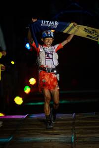 BIB: 981
                            <button type="button" onclick="openModal(19003803)" class="btn btn-primary btn-sm float-right btn-popup" data-toggle="modal" data-target=".modal-high-quality">
                        <i class="fas fa-shopping-cart"></i> Add to Cart
                    </button>
                                            <button type="button" onclick="isThisMe(19003803, true)" class="btn btn-success btn-sm float-right btn-popup btn-isme hidden" data-toggle="tooltip" data-placement="bottom" title="นี่คือรูปของคุณใช่ไหม คลิกที่นี่เพื่อเอาเข้าอัลบั้ม">
                        <i class="fas fa-plus"></i> Add to album
                    </button>
                    <button type="button" onclick="isThisMe(19003803, false)" class="btn btn-warning btn-sm float-right btn-popup btn-isnotme hidden">
                        <i class="fas fa-ban"></i> Remove from album
                    </button>