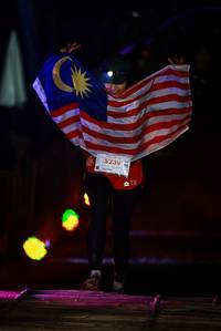 BIB: 5239, 
                            <button type="button" onclick="openModal(19005582)" class="btn btn-primary btn-sm float-right btn-popup" data-toggle="modal" data-target=".modal-high-quality">
                        <i class="fas fa-shopping-cart"></i> Add to Cart
                    </button>
                                            <button type="button" onclick="isThisMe(19005582, true)" class="btn btn-success btn-sm float-right btn-popup btn-isme hidden" data-toggle="tooltip" data-placement="bottom" title="นี่คือรูปของคุณใช่ไหม คลิกที่นี่เพื่อเอาเข้าอัลบั้ม">
                        <i class="fas fa-plus"></i> Add to album
                    </button>
                    <button type="button" onclick="isThisMe(19005582, false)" class="btn btn-warning btn-sm float-right btn-popup btn-isnotme hidden">
                        <i class="fas fa-ban"></i> Remove from album
                    </button>