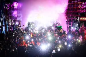 BIB: 195959
                            <button type="button" onclick="openModal(18966411)" class="btn btn-primary btn-sm float-right btn-popup" data-toggle="modal" data-target=".modal-high-quality">
                        <i class="fas fa-shopping-cart"></i> Add to Cart
                    </button>
                                            <button type="button" onclick="isThisMe(18966411, true)" class="btn btn-success btn-sm float-right btn-popup btn-isme hidden" data-toggle="tooltip" data-placement="bottom" title="นี่คือรูปของคุณใช่ไหม คลิกที่นี่เพื่อเอาเข้าอัลบั้ม">
                        <i class="fas fa-plus"></i> Add to album
                    </button>
                    <button type="button" onclick="isThisMe(18966411, false)" class="btn btn-warning btn-sm float-right btn-popup btn-isnotme hidden">
                        <i class="fas fa-ban"></i> Remove from album
                    </button>