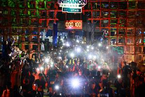 BIB: 000, 100
                            <button type="button" onclick="openModal(18966348)" class="btn btn-primary btn-sm float-right btn-popup" data-toggle="modal" data-target=".modal-high-quality">
                        <i class="fas fa-shopping-cart"></i> Add to Cart
                    </button>
                                            <button type="button" onclick="isThisMe(18966348, true)" class="btn btn-success btn-sm float-right btn-popup btn-isme hidden" data-toggle="tooltip" data-placement="bottom" title="นี่คือรูปของคุณใช่ไหม คลิกที่นี่เพื่อเอาเข้าอัลบั้ม">
                        <i class="fas fa-plus"></i> Add to album
                    </button>
                    <button type="button" onclick="isThisMe(18966348, false)" class="btn btn-warning btn-sm float-right btn-popup btn-isnotme hidden">
                        <i class="fas fa-ban"></i> Remove from album
                    </button>