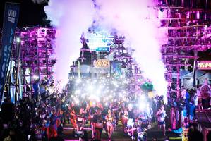 BIB: 201, 0004, 195948
                            <button type="button" onclick="openModal(18966396)" class="btn btn-primary btn-sm float-right btn-popup" data-toggle="modal" data-target=".modal-high-quality">
                        <i class="fas fa-shopping-cart"></i> Add to Cart
                    </button>
                                            <button type="button" onclick="isThisMe(18966396, true)" class="btn btn-success btn-sm float-right btn-popup btn-isme hidden" data-toggle="tooltip" data-placement="bottom" title="นี่คือรูปของคุณใช่ไหม คลิกที่นี่เพื่อเอาเข้าอัลบั้ม">
                        <i class="fas fa-plus"></i> Add to album
                    </button>
                    <button type="button" onclick="isThisMe(18966396, false)" class="btn btn-warning btn-sm float-right btn-popup btn-isnotme hidden">
                        <i class="fas fa-ban"></i> Remove from album
                    </button>