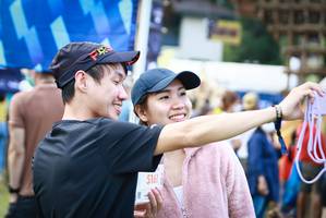 BIB: 5161
                            <button type="button" onclick="openModal(18947228)" class="btn btn-primary btn-sm float-right btn-popup" data-toggle="modal" data-target=".modal-high-quality">
                        <i class="fas fa-shopping-cart"></i> Add to Cart
                    </button>
                                            <button type="button" onclick="isThisMe(18947228, true)" class="btn btn-success btn-sm float-right btn-popup btn-isme hidden" data-toggle="tooltip" data-placement="bottom" title="นี่คือรูปของคุณใช่ไหม คลิกที่นี่เพื่อเอาเข้าอัลบั้ม">
                        <i class="fas fa-plus"></i> Add to album
                    </button>
                    <button type="button" onclick="isThisMe(18947228, false)" class="btn btn-warning btn-sm float-right btn-popup btn-isnotme hidden">
                        <i class="fas fa-ban"></i> Remove from album
                    </button>