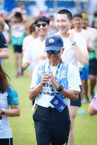 BIB: 
                            <button type="button" onclick="openModal(18949233)" class="btn btn-primary btn-sm float-right btn-popup" data-toggle="modal" data-target=".modal-high-quality">
                        <i class="fas fa-shopping-cart"></i> Add to Cart
                    </button>
                                            <button type="button" onclick="isThisMe(18949233, true)" class="btn btn-success btn-sm float-right btn-popup btn-isme hidden" data-toggle="tooltip" data-placement="bottom" title="นี่คือรูปของคุณใช่ไหม คลิกที่นี่เพื่อเอาเข้าอัลบั้ม">
                        <i class="fas fa-plus"></i> Add to album
                    </button>
                    <button type="button" onclick="isThisMe(18949233, false)" class="btn btn-warning btn-sm float-right btn-popup btn-isnotme hidden">
                        <i class="fas fa-ban"></i> Remove from album
                    </button>