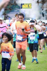 BIB: 8123, 8127, 1600, 8056
                            <button type="button" onclick="openModal(18948322)" class="btn btn-primary btn-sm float-right btn-popup" data-toggle="modal" data-target=".modal-high-quality">
                        <i class="fas fa-shopping-cart"></i> Add to Cart
                    </button>
                                            <button type="button" onclick="isThisMe(18948322, true)" class="btn btn-success btn-sm float-right btn-popup btn-isme hidden" data-toggle="tooltip" data-placement="bottom" title="นี่คือรูปของคุณใช่ไหม คลิกที่นี่เพื่อเอาเข้าอัลบั้ม">
                        <i class="fas fa-plus"></i> Add to album
                    </button>
                    <button type="button" onclick="isThisMe(18948322, false)" class="btn btn-warning btn-sm float-right btn-popup btn-isnotme hidden">
                        <i class="fas fa-ban"></i> Remove from album
                    </button>