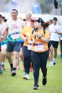 BIB: 8074
                            <button type="button" onclick="openModal(18949030)" class="btn btn-primary btn-sm float-right btn-popup" data-toggle="modal" data-target=".modal-high-quality">
                        <i class="fas fa-shopping-cart"></i> Add to Cart
                    </button>
                                            <button type="button" onclick="isThisMe(18949030, true)" class="btn btn-success btn-sm float-right btn-popup btn-isme hidden" data-toggle="tooltip" data-placement="bottom" title="นี่คือรูปของคุณใช่ไหม คลิกที่นี่เพื่อเอาเข้าอัลบั้ม">
                        <i class="fas fa-plus"></i> Add to album
                    </button>
                    <button type="button" onclick="isThisMe(18949030, false)" class="btn btn-warning btn-sm float-right btn-popup btn-isnotme hidden">
                        <i class="fas fa-ban"></i> Remove from album
                    </button>