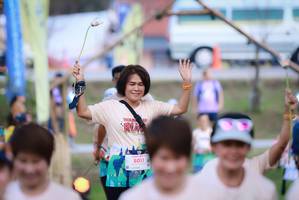 BIB: 8011
                            <button type="button" onclick="openModal(18952196)" class="btn btn-primary btn-sm float-right btn-popup" data-toggle="modal" data-target=".modal-high-quality">
                        <i class="fas fa-shopping-cart"></i> Add to Cart
                    </button>
                                            <button type="button" onclick="isThisMe(18952196, true)" class="btn btn-success btn-sm float-right btn-popup btn-isme hidden" data-toggle="tooltip" data-placement="bottom" title="นี่คือรูปของคุณใช่ไหม คลิกที่นี่เพื่อเอาเข้าอัลบั้ม">
                        <i class="fas fa-plus"></i> Add to album
                    </button>
                    <button type="button" onclick="isThisMe(18952196, false)" class="btn btn-warning btn-sm float-right btn-popup btn-isnotme hidden">
                        <i class="fas fa-ban"></i> Remove from album
                    </button>