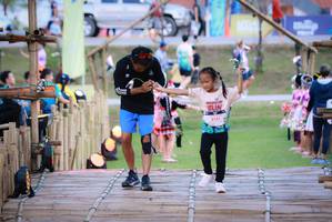 BIB: 141
                            <button type="button" onclick="openModal(18953754)" class="btn btn-primary btn-sm float-right btn-popup" data-toggle="modal" data-target=".modal-high-quality">
                        <i class="fas fa-shopping-cart"></i> Add to Cart
                    </button>
                                            <button type="button" onclick="isThisMe(18953754, true)" class="btn btn-success btn-sm float-right btn-popup btn-isme hidden" data-toggle="tooltip" data-placement="bottom" title="นี่คือรูปของคุณใช่ไหม คลิกที่นี่เพื่อเอาเข้าอัลบั้ม">
                        <i class="fas fa-plus"></i> Add to album
                    </button>
                    <button type="button" onclick="isThisMe(18953754, false)" class="btn btn-warning btn-sm float-right btn-popup btn-isnotme hidden">
                        <i class="fas fa-ban"></i> Remove from album
                    </button>