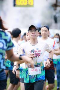 BIB: 8255
                            <button type="button" onclick="openModal(18948561)" class="btn btn-primary btn-sm float-right btn-popup" data-toggle="modal" data-target=".modal-high-quality">
                        <i class="fas fa-shopping-cart"></i> Add to Cart
                    </button>
                                            <button type="button" onclick="isThisMe(18948561, true)" class="btn btn-success btn-sm float-right btn-popup btn-isme hidden" data-toggle="tooltip" data-placement="bottom" title="นี่คือรูปของคุณใช่ไหม คลิกที่นี่เพื่อเอาเข้าอัลบั้ม">
                        <i class="fas fa-plus"></i> Add to album
                    </button>
                    <button type="button" onclick="isThisMe(18948561, false)" class="btn btn-warning btn-sm float-right btn-popup btn-isnotme hidden">
                        <i class="fas fa-ban"></i> Remove from album
                    </button>