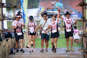 BIB: 9077, 035
                            <button type="button" onclick="openModal(18956680)" class="btn btn-primary btn-sm float-right btn-popup" data-toggle="modal" data-target=".modal-high-quality">
                        <i class="fas fa-shopping-cart"></i> Add to Cart
                    </button>
                                            <button type="button" onclick="isThisMe(18956680, true)" class="btn btn-success btn-sm float-right btn-popup btn-isme hidden" data-toggle="tooltip" data-placement="bottom" title="นี่คือรูปของคุณใช่ไหม คลิกที่นี่เพื่อเอาเข้าอัลบั้ม">
                        <i class="fas fa-plus"></i> Add to album
                    </button>
                    <button type="button" onclick="isThisMe(18956680, false)" class="btn btn-warning btn-sm float-right btn-popup btn-isnotme hidden">
                        <i class="fas fa-ban"></i> Remove from album
                    </button>