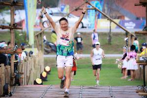 BIB: 8235
                            <button type="button" onclick="openModal(18957061)" class="btn btn-primary btn-sm float-right btn-popup" data-toggle="modal" data-target=".modal-high-quality">
                        <i class="fas fa-shopping-cart"></i> Add to Cart
                    </button>
                                            <button type="button" onclick="isThisMe(18957061, true)" class="btn btn-success btn-sm float-right btn-popup btn-isme hidden" data-toggle="tooltip" data-placement="bottom" title="นี่คือรูปของคุณใช่ไหม คลิกที่นี่เพื่อเอาเข้าอัลบั้ม">
                        <i class="fas fa-plus"></i> Add to album
                    </button>
                    <button type="button" onclick="isThisMe(18957061, false)" class="btn btn-warning btn-sm float-right btn-popup btn-isnotme hidden">
                        <i class="fas fa-ban"></i> Remove from album
                    </button>