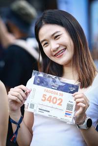 BIB: 5402
                            <button type="button" onclick="openModal(18947190)" class="btn btn-primary btn-sm float-right btn-popup" data-toggle="modal" data-target=".modal-high-quality">
                        <i class="fas fa-shopping-cart"></i> Add to Cart
                    </button>
                                            <button type="button" onclick="isThisMe(18947190, true)" class="btn btn-success btn-sm float-right btn-popup btn-isme hidden" data-toggle="tooltip" data-placement="bottom" title="นี่คือรูปของคุณใช่ไหม คลิกที่นี่เพื่อเอาเข้าอัลบั้ม">
                        <i class="fas fa-plus"></i> Add to album
                    </button>
                    <button type="button" onclick="isThisMe(18947190, false)" class="btn btn-warning btn-sm float-right btn-popup btn-isnotme hidden">
                        <i class="fas fa-ban"></i> Remove from album
                    </button>