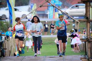 BIB: 8216
                            <button type="button" onclick="openModal(18956390)" class="btn btn-primary btn-sm float-right btn-popup" data-toggle="modal" data-target=".modal-high-quality">
                        <i class="fas fa-shopping-cart"></i> Add to Cart
                    </button>
                                            <button type="button" onclick="isThisMe(18956390, true)" class="btn btn-success btn-sm float-right btn-popup btn-isme hidden" data-toggle="tooltip" data-placement="bottom" title="นี่คือรูปของคุณใช่ไหม คลิกที่นี่เพื่อเอาเข้าอัลบั้ม">
                        <i class="fas fa-plus"></i> Add to album
                    </button>
                    <button type="button" onclick="isThisMe(18956390, false)" class="btn btn-warning btn-sm float-right btn-popup btn-isnotme hidden">
                        <i class="fas fa-ban"></i> Remove from album
                    </button>