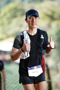 BIB: 9680
                            <button type="button" onclick="openModal(19117974)" class="btn btn-primary btn-sm float-right btn-popup" data-toggle="modal" data-target=".modal-high-quality">
                        <i class="fas fa-shopping-cart"></i> Add to Cart
                    </button>
                                            <button type="button" onclick="isThisMe(19117974, true)" class="btn btn-success btn-sm float-right btn-popup btn-isme hidden" data-toggle="tooltip" data-placement="bottom" title="นี่คือรูปของคุณใช่ไหม คลิกที่นี่เพื่อเอาเข้าอัลบั้ม">
                        <i class="fas fa-plus"></i> Add to album
                    </button>
                    <button type="button" onclick="isThisMe(19117974, false)" class="btn btn-warning btn-sm float-right btn-popup btn-isnotme hidden">
                        <i class="fas fa-ban"></i> Remove from album
                    </button>