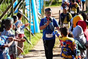 BIB: 2290
                            <button type="button" onclick="openModal(19303633)" class="btn btn-primary btn-sm float-right btn-popup" data-toggle="modal" data-target=".modal-high-quality">
                        <i class="fas fa-shopping-cart"></i> Add to Cart
                    </button>
                                            <button type="button" onclick="isThisMe(19303633, true)" class="btn btn-success btn-sm float-right btn-popup btn-isme hidden" data-toggle="tooltip" data-placement="bottom" title="นี่คือรูปของคุณใช่ไหม คลิกที่นี่เพื่อเอาเข้าอัลบั้ม">
                        <i class="fas fa-plus"></i> Add to album
                    </button>
                    <button type="button" onclick="isThisMe(19303633, false)" class="btn btn-warning btn-sm float-right btn-popup btn-isnotme hidden">
                        <i class="fas fa-ban"></i> Remove from album
                    </button>