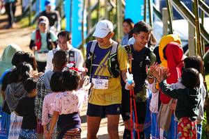 BIB: 1210
                            <button type="button" onclick="openModal(19307963)" class="btn btn-primary btn-sm float-right btn-popup" data-toggle="modal" data-target=".modal-high-quality">
                        <i class="fas fa-shopping-cart"></i> Add to Cart
                    </button>
                                            <button type="button" onclick="isThisMe(19307963, true)" class="btn btn-success btn-sm float-right btn-popup btn-isme hidden" data-toggle="tooltip" data-placement="bottom" title="นี่คือรูปของคุณใช่ไหม คลิกที่นี่เพื่อเอาเข้าอัลบั้ม">
                        <i class="fas fa-plus"></i> Add to album
                    </button>
                    <button type="button" onclick="isThisMe(19307963, false)" class="btn btn-warning btn-sm float-right btn-popup btn-isnotme hidden">
                        <i class="fas fa-ban"></i> Remove from album
                    </button>