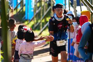 BIB: 2689
                            <button type="button" onclick="openModal(19306121)" class="btn btn-primary btn-sm float-right btn-popup" data-toggle="modal" data-target=".modal-high-quality">
                        <i class="fas fa-shopping-cart"></i> Add to Cart
                    </button>
                                            <button type="button" onclick="isThisMe(19306121, true)" class="btn btn-success btn-sm float-right btn-popup btn-isme hidden" data-toggle="tooltip" data-placement="bottom" title="นี่คือรูปของคุณใช่ไหม คลิกที่นี่เพื่อเอาเข้าอัลบั้ม">
                        <i class="fas fa-plus"></i> Add to album
                    </button>
                    <button type="button" onclick="isThisMe(19306121, false)" class="btn btn-warning btn-sm float-right btn-popup btn-isnotme hidden">
                        <i class="fas fa-ban"></i> Remove from album
                    </button>