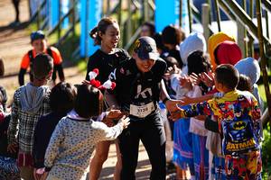 BIB: 1128
                            <button type="button" onclick="openModal(19304305)" class="btn btn-primary btn-sm float-right btn-popup" data-toggle="modal" data-target=".modal-high-quality">
                        <i class="fas fa-shopping-cart"></i> Add to Cart
                    </button>
                                            <button type="button" onclick="isThisMe(19304305, true)" class="btn btn-success btn-sm float-right btn-popup btn-isme hidden" data-toggle="tooltip" data-placement="bottom" title="นี่คือรูปของคุณใช่ไหม คลิกที่นี่เพื่อเอาเข้าอัลบั้ม">
                        <i class="fas fa-plus"></i> Add to album
                    </button>
                    <button type="button" onclick="isThisMe(19304305, false)" class="btn btn-warning btn-sm float-right btn-popup btn-isnotme hidden">
                        <i class="fas fa-ban"></i> Remove from album
                    </button>