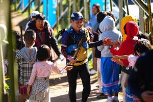 BIB: 
                            <button type="button" onclick="openModal(19310309)" class="btn btn-primary btn-sm float-right btn-popup" data-toggle="modal" data-target=".modal-high-quality">
                        <i class="fas fa-shopping-cart"></i> Add to Cart
                    </button>
                                            <button type="button" onclick="isThisMe(19310309, true)" class="btn btn-success btn-sm float-right btn-popup btn-isme hidden" data-toggle="tooltip" data-placement="bottom" title="นี่คือรูปของคุณใช่ไหม คลิกที่นี่เพื่อเอาเข้าอัลบั้ม">
                        <i class="fas fa-plus"></i> Add to album
                    </button>
                    <button type="button" onclick="isThisMe(19310309, false)" class="btn btn-warning btn-sm float-right btn-popup btn-isnotme hidden">
                        <i class="fas fa-ban"></i> Remove from album
                    </button>