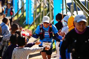 BIB: 2009
                            <button type="button" onclick="openModal(19304994)" class="btn btn-primary btn-sm float-right btn-popup" data-toggle="modal" data-target=".modal-high-quality">
                        <i class="fas fa-shopping-cart"></i> Add to Cart
                    </button>
                                            <button type="button" onclick="isThisMe(19304994, true)" class="btn btn-success btn-sm float-right btn-popup btn-isme hidden" data-toggle="tooltip" data-placement="bottom" title="นี่คือรูปของคุณใช่ไหม คลิกที่นี่เพื่อเอาเข้าอัลบั้ม">
                        <i class="fas fa-plus"></i> Add to album
                    </button>
                    <button type="button" onclick="isThisMe(19304994, false)" class="btn btn-warning btn-sm float-right btn-popup btn-isnotme hidden">
                        <i class="fas fa-ban"></i> Remove from album
                    </button>