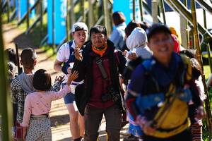 BIB: 
                            <button type="button" onclick="openModal(19310335)" class="btn btn-primary btn-sm float-right btn-popup" data-toggle="modal" data-target=".modal-high-quality">
                        <i class="fas fa-shopping-cart"></i> Add to Cart
                    </button>
                                            <button type="button" onclick="isThisMe(19310335, true)" class="btn btn-success btn-sm float-right btn-popup btn-isme hidden" data-toggle="tooltip" data-placement="bottom" title="นี่คือรูปของคุณใช่ไหม คลิกที่นี่เพื่อเอาเข้าอัลบั้ม">
                        <i class="fas fa-plus"></i> Add to album
                    </button>
                    <button type="button" onclick="isThisMe(19310335, false)" class="btn btn-warning btn-sm float-right btn-popup btn-isnotme hidden">
                        <i class="fas fa-ban"></i> Remove from album
                    </button>