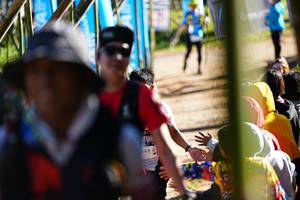 BIB: 142
                            <button type="button" onclick="openModal(19303309)" class="btn btn-primary btn-sm float-right btn-popup" data-toggle="modal" data-target=".modal-high-quality">
                        <i class="fas fa-shopping-cart"></i> Add to Cart
                    </button>
                                            <button type="button" onclick="isThisMe(19303309, true)" class="btn btn-success btn-sm float-right btn-popup btn-isme hidden" data-toggle="tooltip" data-placement="bottom" title="นี่คือรูปของคุณใช่ไหม คลิกที่นี่เพื่อเอาเข้าอัลบั้ม">
                        <i class="fas fa-plus"></i> Add to album
                    </button>
                    <button type="button" onclick="isThisMe(19303309, false)" class="btn btn-warning btn-sm float-right btn-popup btn-isnotme hidden">
                        <i class="fas fa-ban"></i> Remove from album
                    </button>