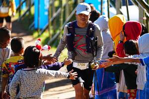 BIB: 2709
                            <button type="button" onclick="openModal(19305196)" class="btn btn-primary btn-sm float-right btn-popup" data-toggle="modal" data-target=".modal-high-quality">
                        <i class="fas fa-shopping-cart"></i> Add to Cart
                    </button>
                                            <button type="button" onclick="isThisMe(19305196, true)" class="btn btn-success btn-sm float-right btn-popup btn-isme hidden" data-toggle="tooltip" data-placement="bottom" title="นี่คือรูปของคุณใช่ไหม คลิกที่นี่เพื่อเอาเข้าอัลบั้ม">
                        <i class="fas fa-plus"></i> Add to album
                    </button>
                    <button type="button" onclick="isThisMe(19305196, false)" class="btn btn-warning btn-sm float-right btn-popup btn-isnotme hidden">
                        <i class="fas fa-ban"></i> Remove from album
                    </button>