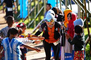 BIB: 2387
                            <button type="button" onclick="openModal(19305771)" class="btn btn-primary btn-sm float-right btn-popup" data-toggle="modal" data-target=".modal-high-quality">
                        <i class="fas fa-shopping-cart"></i> Add to Cart
                    </button>
                                            <button type="button" onclick="isThisMe(19305771, true)" class="btn btn-success btn-sm float-right btn-popup btn-isme hidden" data-toggle="tooltip" data-placement="bottom" title="นี่คือรูปของคุณใช่ไหม คลิกที่นี่เพื่อเอาเข้าอัลบั้ม">
                        <i class="fas fa-plus"></i> Add to album
                    </button>
                    <button type="button" onclick="isThisMe(19305771, false)" class="btn btn-warning btn-sm float-right btn-popup btn-isnotme hidden">
                        <i class="fas fa-ban"></i> Remove from album
                    </button>