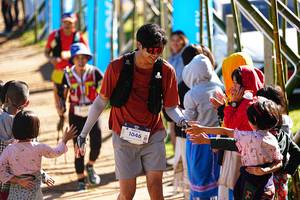 BIB: 1046
                            <button type="button" onclick="openModal(19309107)" class="btn btn-primary btn-sm float-right btn-popup" data-toggle="modal" data-target=".modal-high-quality">
                        <i class="fas fa-shopping-cart"></i> Add to Cart
                    </button>
                                            <button type="button" onclick="isThisMe(19309107, true)" class="btn btn-success btn-sm float-right btn-popup btn-isme hidden" data-toggle="tooltip" data-placement="bottom" title="นี่คือรูปของคุณใช่ไหม คลิกที่นี่เพื่อเอาเข้าอัลบั้ม">
                        <i class="fas fa-plus"></i> Add to album
                    </button>
                    <button type="button" onclick="isThisMe(19309107, false)" class="btn btn-warning btn-sm float-right btn-popup btn-isnotme hidden">
                        <i class="fas fa-ban"></i> Remove from album
                    </button>