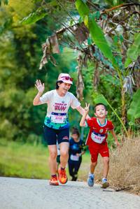 BIB: 8118, 3188
                            <button type="button" onclick="openModal(18963778)" class="btn btn-primary btn-sm float-right btn-popup" data-toggle="modal" data-target=".modal-high-quality">
                        <i class="fas fa-shopping-cart"></i> Add to Cart
                    </button>
                                            <button type="button" onclick="isThisMe(18963778, true)" class="btn btn-success btn-sm float-right btn-popup btn-isme hidden" data-toggle="tooltip" data-placement="bottom" title="นี่คือรูปของคุณใช่ไหม คลิกที่นี่เพื่อเอาเข้าอัลบั้ม">
                        <i class="fas fa-plus"></i> Add to album
                    </button>
                    <button type="button" onclick="isThisMe(18963778, false)" class="btn btn-warning btn-sm float-right btn-popup btn-isnotme hidden">
                        <i class="fas fa-ban"></i> Remove from album
                    </button>