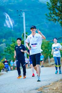 BIB: 8282
                            <button type="button" onclick="openModal(19013808)" class="btn btn-primary btn-sm float-right btn-popup" data-toggle="modal" data-target=".modal-high-quality">
                        <i class="fas fa-shopping-cart"></i> Add to Cart
                    </button>
                                            <button type="button" onclick="isThisMe(19013808, true)" class="btn btn-success btn-sm float-right btn-popup btn-isme hidden" data-toggle="tooltip" data-placement="bottom" title="นี่คือรูปของคุณใช่ไหม คลิกที่นี่เพื่อเอาเข้าอัลบั้ม">
                        <i class="fas fa-plus"></i> Add to album
                    </button>
                    <button type="button" onclick="isThisMe(19013808, false)" class="btn btn-warning btn-sm float-right btn-popup btn-isnotme hidden">
                        <i class="fas fa-ban"></i> Remove from album
                    </button>