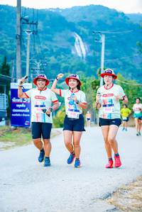 BIB: 4131, 0165
                            <button type="button" onclick="openModal(18963975)" class="btn btn-primary btn-sm float-right btn-popup" data-toggle="modal" data-target=".modal-high-quality">
                        <i class="fas fa-shopping-cart"></i> Add to Cart
                    </button>
                                            <button type="button" onclick="isThisMe(18963975, true)" class="btn btn-success btn-sm float-right btn-popup btn-isme hidden" data-toggle="tooltip" data-placement="bottom" title="นี่คือรูปของคุณใช่ไหม คลิกที่นี่เพื่อเอาเข้าอัลบั้ม">
                        <i class="fas fa-plus"></i> Add to album
                    </button>
                    <button type="button" onclick="isThisMe(18963975, false)" class="btn btn-warning btn-sm float-right btn-popup btn-isnotme hidden">
                        <i class="fas fa-ban"></i> Remove from album
                    </button>