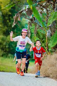 BIB: 8118, 188
                            <button type="button" onclick="openModal(18963783)" class="btn btn-primary btn-sm float-right btn-popup" data-toggle="modal" data-target=".modal-high-quality">
                        <i class="fas fa-shopping-cart"></i> Add to Cart
                    </button>
                                            <button type="button" onclick="isThisMe(18963783, true)" class="btn btn-success btn-sm float-right btn-popup btn-isme hidden" data-toggle="tooltip" data-placement="bottom" title="นี่คือรูปของคุณใช่ไหม คลิกที่นี่เพื่อเอาเข้าอัลบั้ม">
                        <i class="fas fa-plus"></i> Add to album
                    </button>
                    <button type="button" onclick="isThisMe(18963783, false)" class="btn btn-warning btn-sm float-right btn-popup btn-isnotme hidden">
                        <i class="fas fa-ban"></i> Remove from album
                    </button>