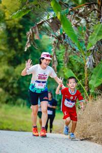 BIB: 8118, 8188
                            <button type="button" onclick="openModal(18963781)" class="btn btn-primary btn-sm float-right btn-popup" data-toggle="modal" data-target=".modal-high-quality">
                        <i class="fas fa-shopping-cart"></i> Add to Cart
                    </button>
                                            <button type="button" onclick="isThisMe(18963781, true)" class="btn btn-success btn-sm float-right btn-popup btn-isme hidden" data-toggle="tooltip" data-placement="bottom" title="นี่คือรูปของคุณใช่ไหม คลิกที่นี่เพื่อเอาเข้าอัลบั้ม">
                        <i class="fas fa-plus"></i> Add to album
                    </button>
                    <button type="button" onclick="isThisMe(18963781, false)" class="btn btn-warning btn-sm float-right btn-popup btn-isnotme hidden">
                        <i class="fas fa-ban"></i> Remove from album
                    </button>