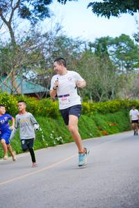 BIB: 1044
                            <button type="button" onclick="openModal(19143225)" class="btn btn-primary btn-sm float-right btn-popup" data-toggle="modal" data-target=".modal-high-quality">
                        <i class="fas fa-shopping-cart"></i> Add to Cart
                    </button>
                                            <button type="button" onclick="isThisMe(19143225, true)" class="btn btn-success btn-sm float-right btn-popup btn-isme hidden" data-toggle="tooltip" data-placement="bottom" title="นี่คือรูปของคุณใช่ไหม คลิกที่นี่เพื่อเอาเข้าอัลบั้ม">
                        <i class="fas fa-plus"></i> Add to album
                    </button>
                    <button type="button" onclick="isThisMe(19143225, false)" class="btn btn-warning btn-sm float-right btn-popup btn-isnotme hidden">
                        <i class="fas fa-ban"></i> Remove from album
                    </button>