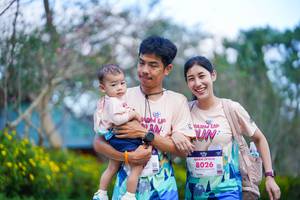 BIB: 8026
                            <button type="button" onclick="openModal(19147983)" class="btn btn-primary btn-sm float-right btn-popup" data-toggle="modal" data-target=".modal-high-quality">
                        <i class="fas fa-shopping-cart"></i> Add to Cart
                    </button>
                                            <button type="button" onclick="isThisMe(19147983, true)" class="btn btn-success btn-sm float-right btn-popup btn-isme hidden" data-toggle="tooltip" data-placement="bottom" title="นี่คือรูปของคุณใช่ไหม คลิกที่นี่เพื่อเอาเข้าอัลบั้ม">
                        <i class="fas fa-plus"></i> Add to album
                    </button>
                    <button type="button" onclick="isThisMe(19147983, false)" class="btn btn-warning btn-sm float-right btn-popup btn-isnotme hidden">
                        <i class="fas fa-ban"></i> Remove from album
                    </button>