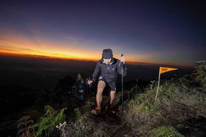 BIB: 
                            <button type="button" onclick="openModal(19008599)" class="btn btn-primary btn-sm float-right btn-popup" data-toggle="modal" data-target=".modal-high-quality">
                        <i class="fas fa-shopping-cart"></i> Add to Cart
                    </button>
                                            <button type="button" onclick="isThisMe(19008599, true)" class="btn btn-success btn-sm float-right btn-popup btn-isme hidden" data-toggle="tooltip" data-placement="bottom" title="นี่คือรูปของคุณใช่ไหม คลิกที่นี่เพื่อเอาเข้าอัลบั้ม">
                        <i class="fas fa-plus"></i> Add to album
                    </button>
                    <button type="button" onclick="isThisMe(19008599, false)" class="btn btn-warning btn-sm float-right btn-popup btn-isnotme hidden">
                        <i class="fas fa-ban"></i> Remove from album
                    </button>